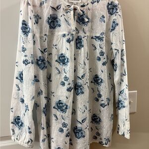 NorthStyle White and Blue Floral Blouse- Gently Worn!